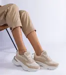 Gemre Beige sneakers with thicker soles Guerrera