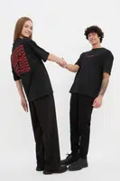 Trendyol T-Shirt - Μαύρο - Κανονική εφαρμογή