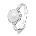 Brilio Silver Elegantní stříbrný prsten s perlou a zirkony RI034W 50 mm