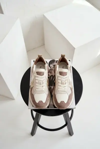 VINCEZA Dámské semišové tenisky Kobbo