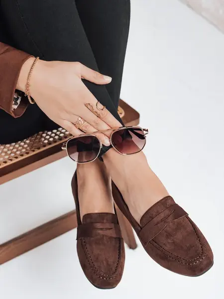 Hnědé mokasíny z kartáčované kůže