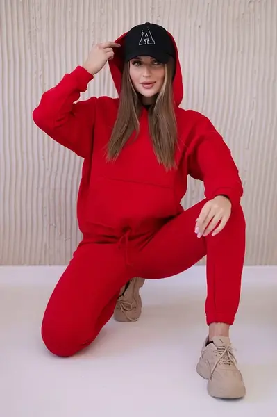 Insulated set with a sweatshirt with a tie at the bottom in red