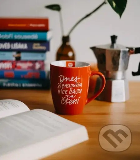 Knihomolský hrnek červený (Dnes si zasloužím více času na čtení)