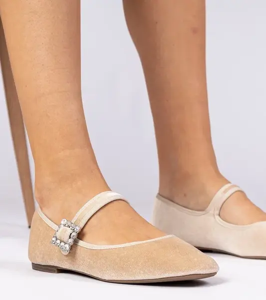 Gemre Beige Women's Suede Ballet Flats with Buckle Kvitta