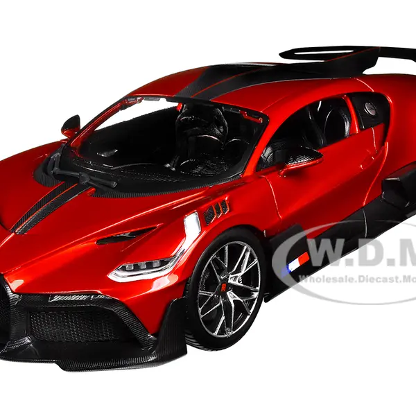 Bugatti Divo Red Metallic with Carbon Accents 1/18 Diecast Model Car by Bburago
