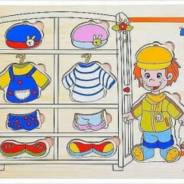 Dřevěná vkládačka - Oblečení