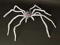 Dekoračný pavúk bielo-sivý s červenými očami 150cm