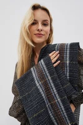 Marisse Check scarf with fringes