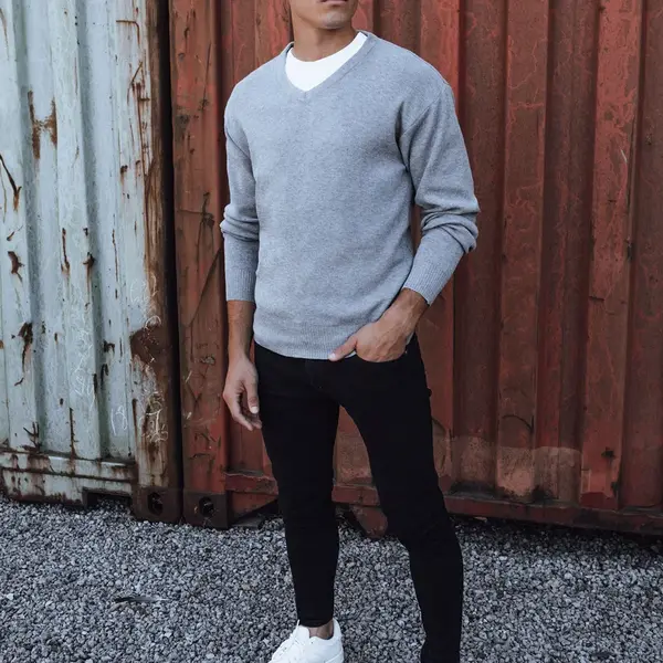 Sweter męski w serek jasnoszary Dstreet