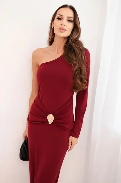 Kesi Włoski Dámské večerní šaty z viskózy s ozdobným řasením bordová