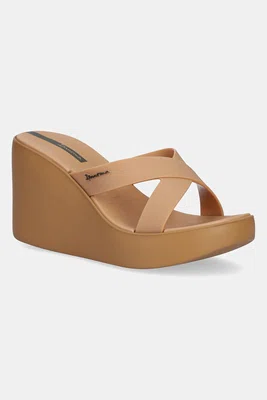 Pantofle Ipanema HIGH FASHION dámské, hnědá barva, na klínku, 83646-BD677