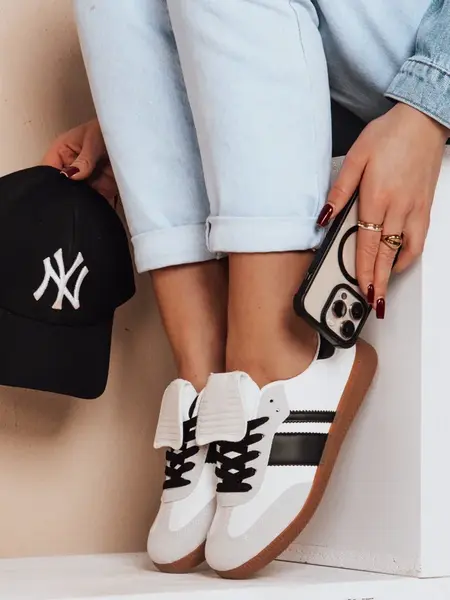 Dámské sportovní tenisky SNIKAR bílé