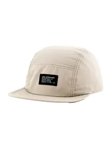 LEVI'S ® Čiapka '5 Panel Puffer Cap'  krémová