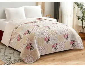 Přehoz postele Fiori 220x240 cm, květinový růžový