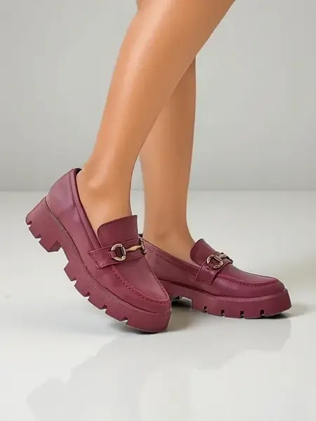 Resti Elegant women's loafers Burgundy