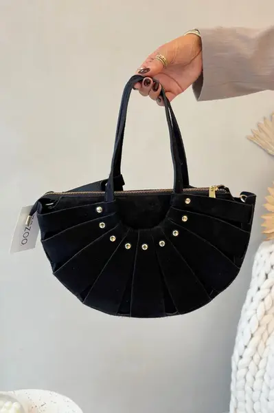 Černá kabelka z přírodního semiše Boto