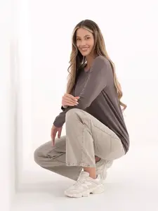 Šedá halenka s dlouhým rukávem