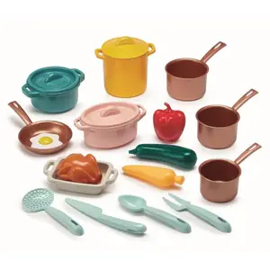 Velká sada nádobí a jídla