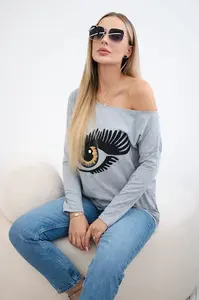 Halenka s potiskem a delším zadním dílem šedé barvy