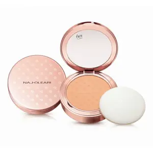 Naj-Oleari Skin Caress Pressed Powder zmatňující kompaktní pudr - 02 peach pink 9,5 g