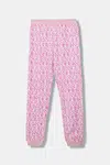 Dětské bavlněné tepláky Guess růžová barva, J5YQ13 KAD74