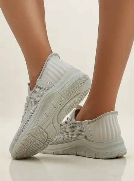 Resti Women's Slip-On Fabric Sports Shoes Arrate