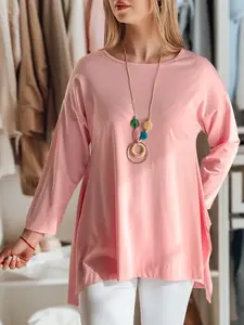 Růžová oversize halenka s wisiorkem