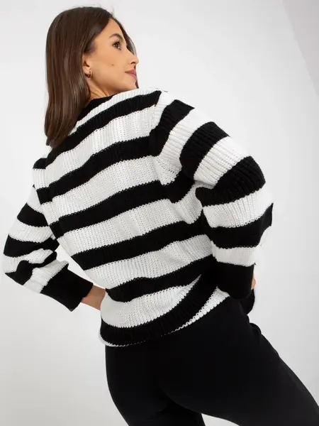 Sweater-LC-SW-8030.29P-White-Black
