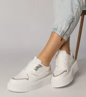 marka niezdefiniowana White block heel sandals with buckle Runaz