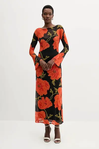 Šaty Never Fully Dressed