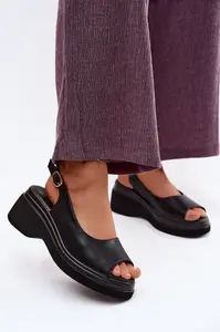 Kožené sandály na platformě Vinceza