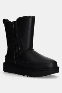 Kožené sněhule UGG Classic Short Moto Boot