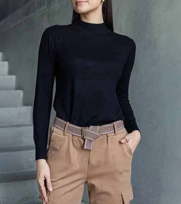 Gemre Black classic loose-fit sweater Essana