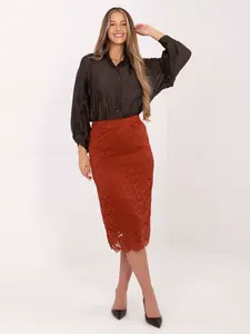 Čipkovaná midi sukňa v tmavo oranžovej farbe