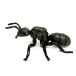 Figurka Mravenec černolesklý 9 cm