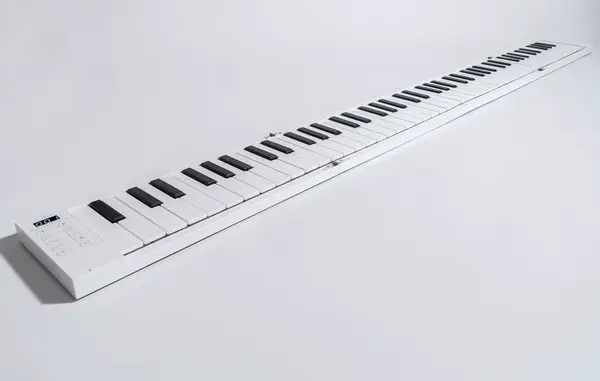 Carry-On Piano 88 White