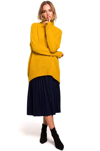 Made Of Emotion Woman's Pullover M468 Honey