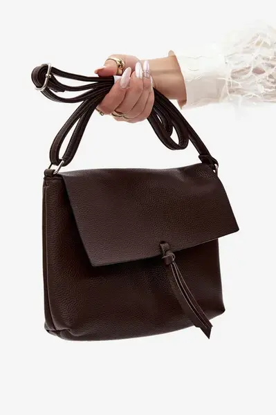 Flora&amp;Co crossbody s třásněmi čokoládová