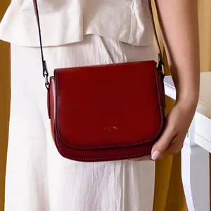 Kožená dámska crosbody kabelka Katana Niola - červená