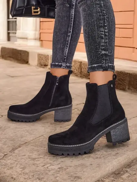 Resti Eco-suede women's ankle boots on a post Segori