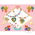 Navliekanie srdiečok - 2 korálkové náramky s príveskami