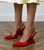 Gemre Červené sandále na geometrickom klinovom podpätku Kokkes