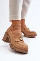 Boto Dámske topánky na robustnom opätku s ozdobou Camel Ranunca