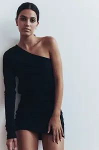 Muuv.  Šaty