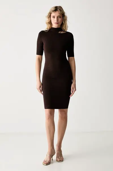Marciano by Guess šaty s viskózou KAEDA