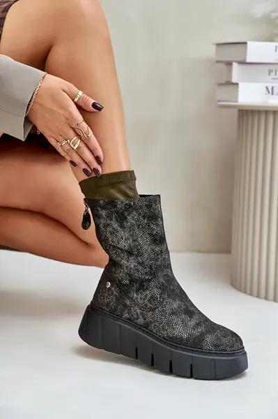 Dámske Kožené Čižmy Na Masívnej Platforme Maciejka