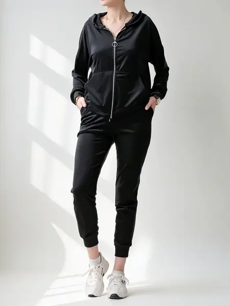 Resti Women's velour-style set