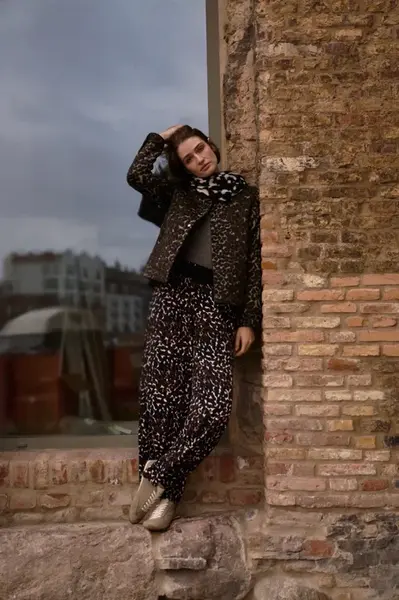 Marisse Brown Viscose Trousers With A Belt