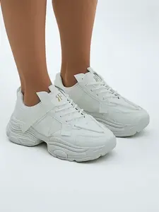 Resti Women's sporty sneakers on a thicker sole Quensi