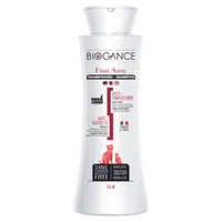 BIOGANCE Fleas away cat antiparazitní šampon 250 ml